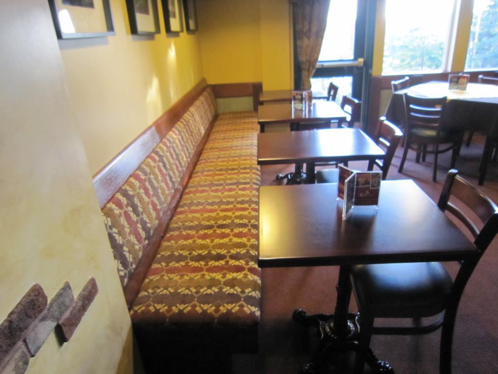 Best Northern Motel And Restaurant วาวา ภายนอก รูปภาพ